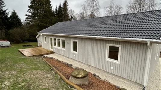 Houses in Kungälv - photo 2