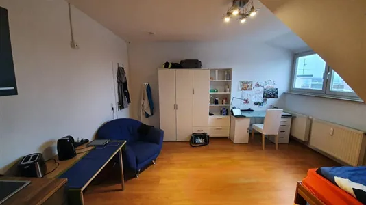 Rooms in Offenbach am Main - photo 2