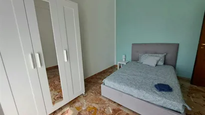 Room for rent in Genoa, Liguria