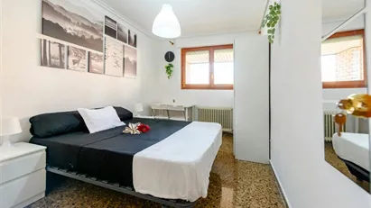 Room for rent in Zaragoza, Aragón