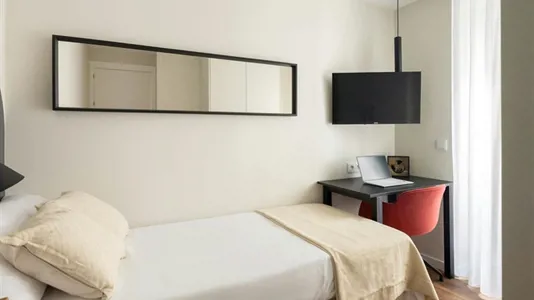 Rooms in Valencia Ciutat Vella - photo 2