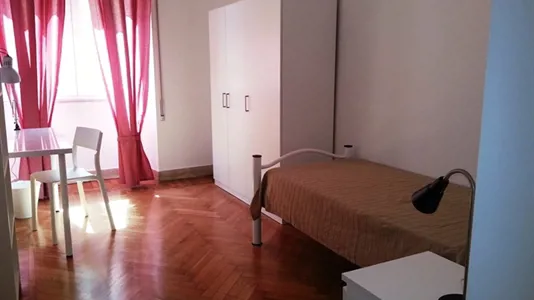 Rooms in Roma Municipio II – Parioli/Nomentano - photo 2