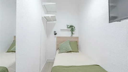 Rooms in Madrid Usera - photo 2