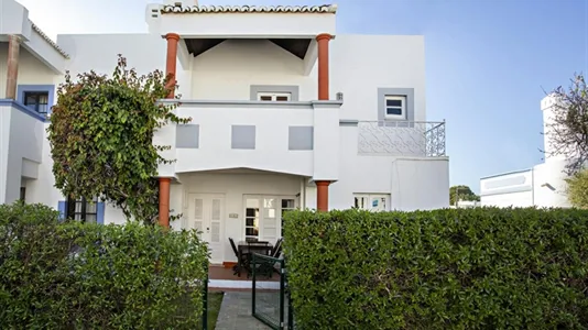 Houses in Tavira - photo 1