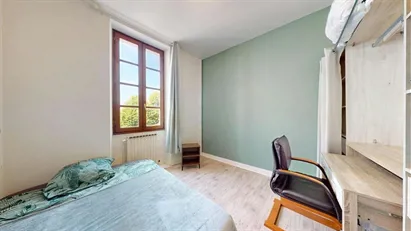 Room for rent in Angoulême, Nouvelle-Aquitaine