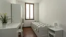 Room for rent, Milano Zona 2 - Stazione Centrale, Gorla, Turro, Greco, Crescenzago, Milan, Via Comune Antico