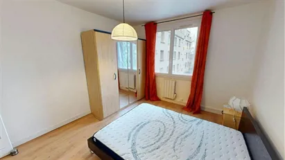 Room for rent in Grenoble, Auvergne-Rhône-Alpes