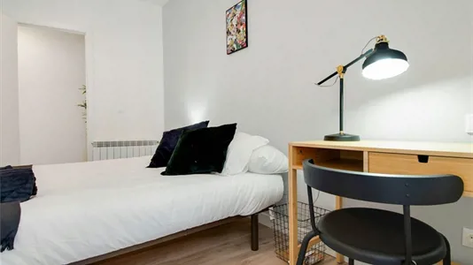 Rooms in Madrid Centro - photo 3