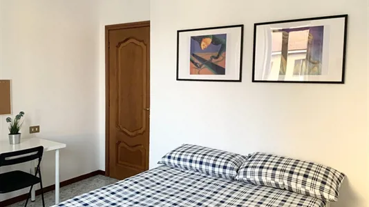 Rooms in Milano Zona 2 - Stazione Centrale, Gorla, Turro, Greco, Crescenzago - photo 1