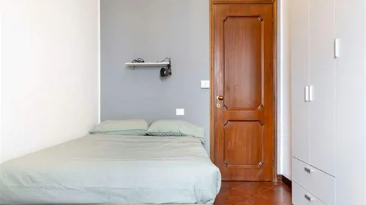 Rooms in Milano Zona 5 - Vigentino, Chiaravalle, Gratosoglio - photo 1