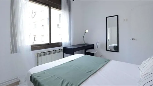 Rooms in Barcelona Eixample - photo 3