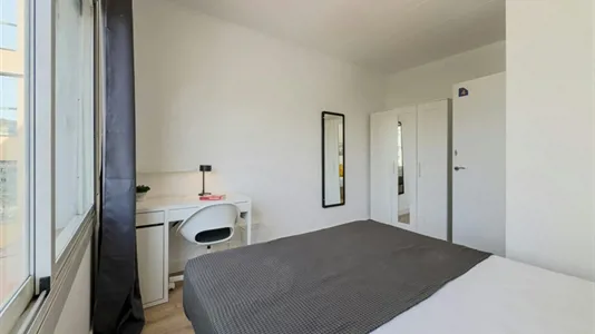 Rooms in Barcelona Eixample - photo 2