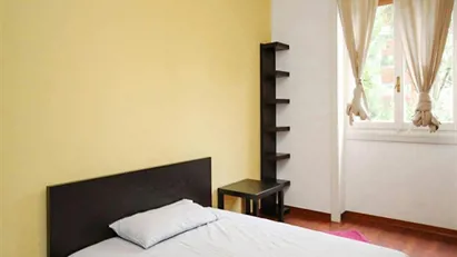 Room for rent in Milano Zona 6 - Barona, Lorenteggio, Milan