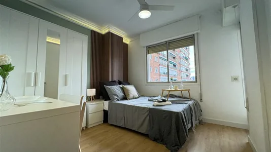 Rooms in Madrid Moncloa-Aravaca - photo 1