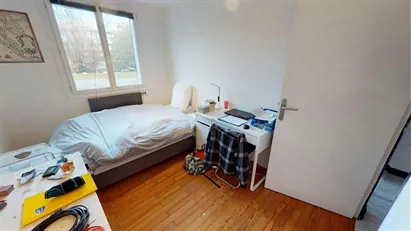 Room for rent in Grenoble, Auvergne-Rhône-Alpes