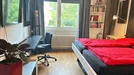 Room for rent, Berlin, &lt;span class=&quot;blurred street&quot; onclick=&quot;ProcessAdRequest(7713576)&quot;&gt;&lt;span class=&quot;hint&quot;&gt;See streetname&lt;/span&gt;[xxxxxxxxxxxxx]&lt;/span&gt;