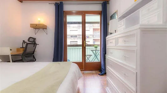 Rooms in Barcelona Eixample - photo 1