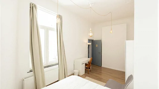 Rooms in Brussels Schaarbeek - photo 2