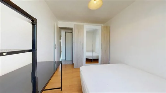 Rooms in Grenoble - photo 1