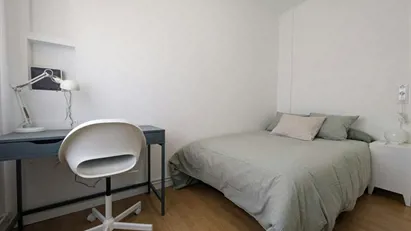 Room for rent in Cornellà de Llobregat, Cataluña