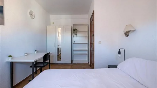 Rooms in Madrid Ciudad Lineal - photo 3