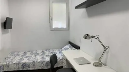 Room for rent in Madrid Moncloa-Aravaca, Madrid