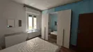 Room for rent, Parma, Emilia-Romagna, Piazza Ghiaia