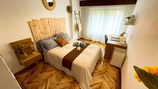 Rooms in Madrid Fuencarral-El Pardo - photo 1